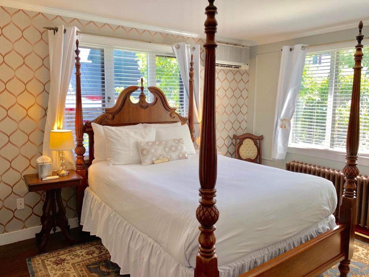 Ivy Manor Inn Village Center Μπαρ Χάρμπορ Εξωτερικό φωτογραφία
